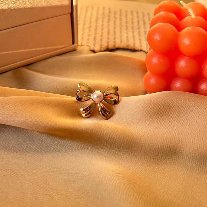 PEARL BOW RING