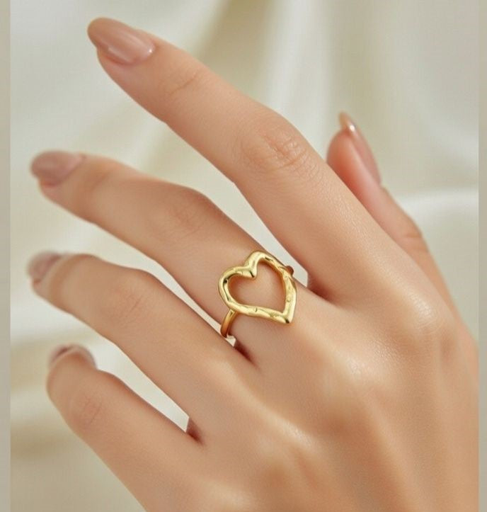 Eternal Glow Heart Ring