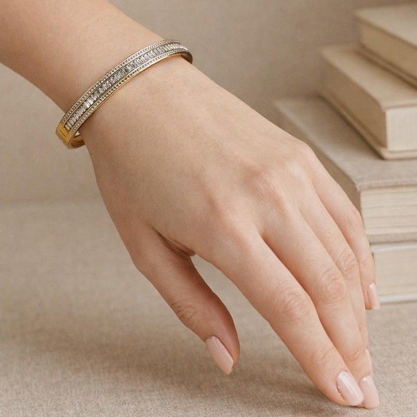 DIAMOND CRYSTAL BANGLE