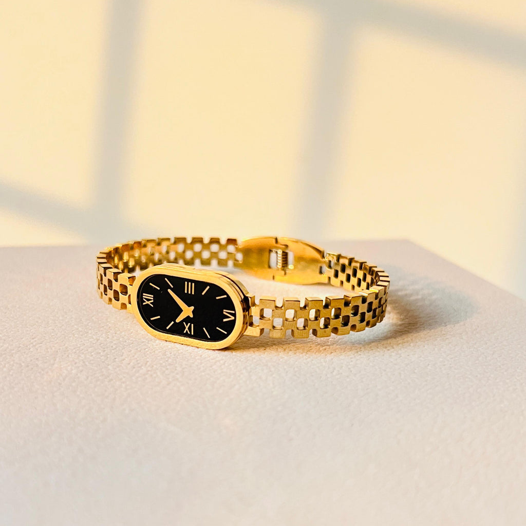 PETITE WATCH