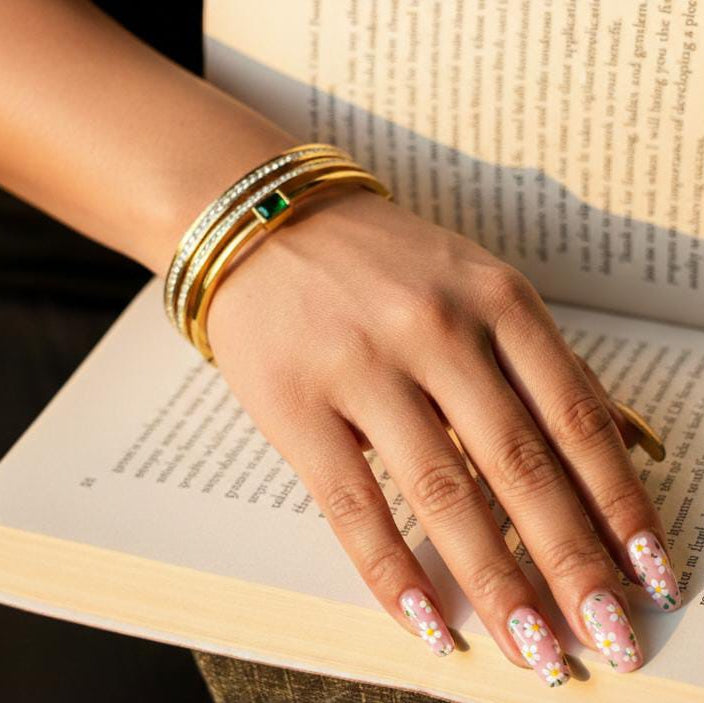 EMERALD LINK BANGLE
